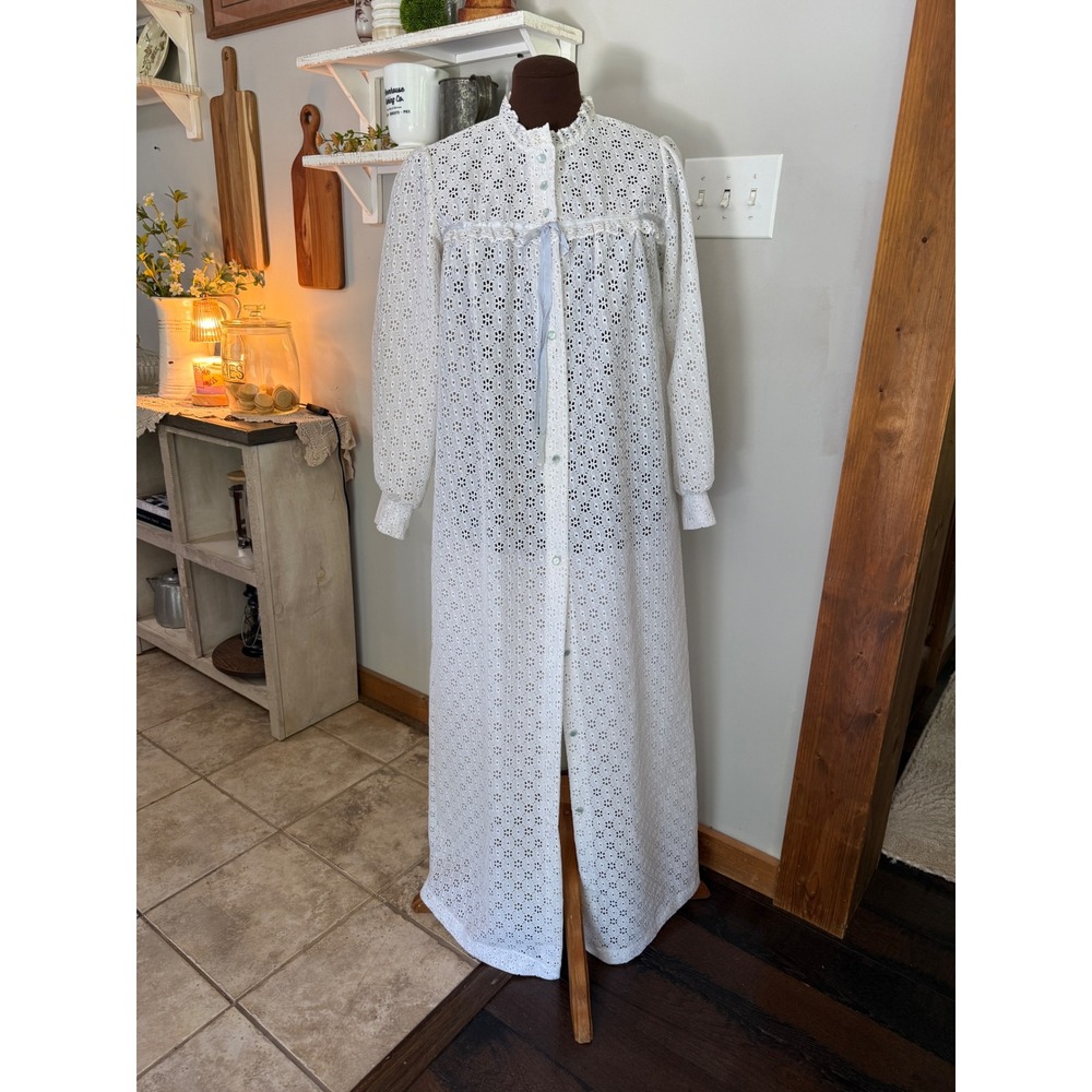 Vintage Jennifer Dale White Eyelet Lace Nightgown Robe Size 13 move prop play